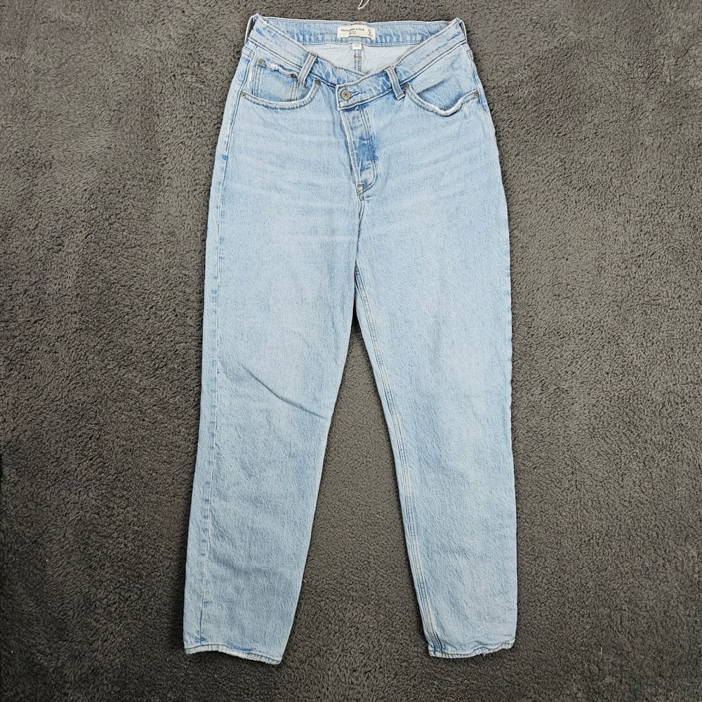 Abercrombie & Fitch Light Wash Straight Leg Jeans